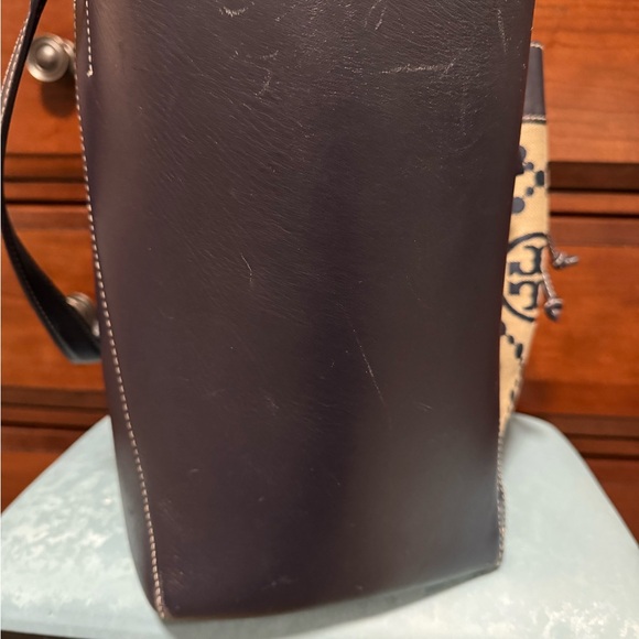 Tory Burch - Picture 3 of 15